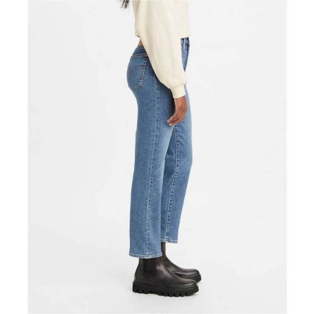 Levi’s high rise straight cropped jeans-medium/light wash